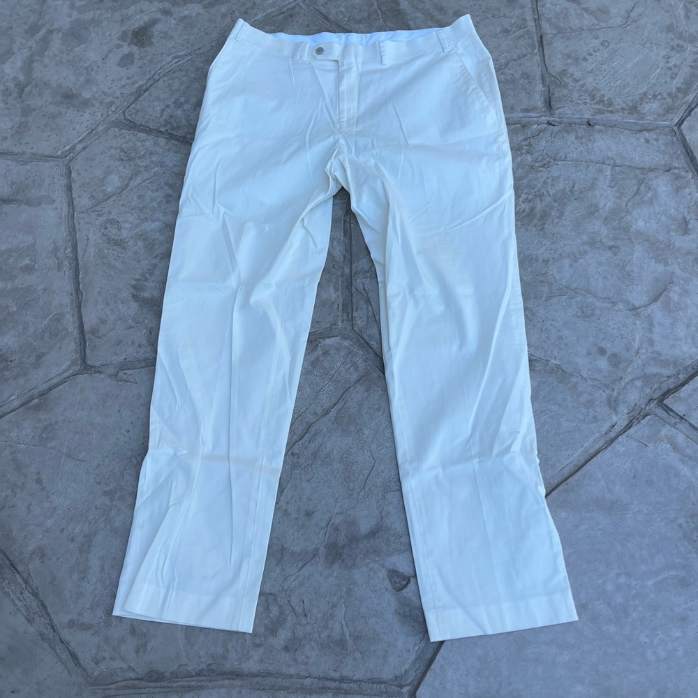 BAR III SLIM FIT OFF WHITE PANT. CONDITION IS USED, LIGHTLY. SZ 36x32.